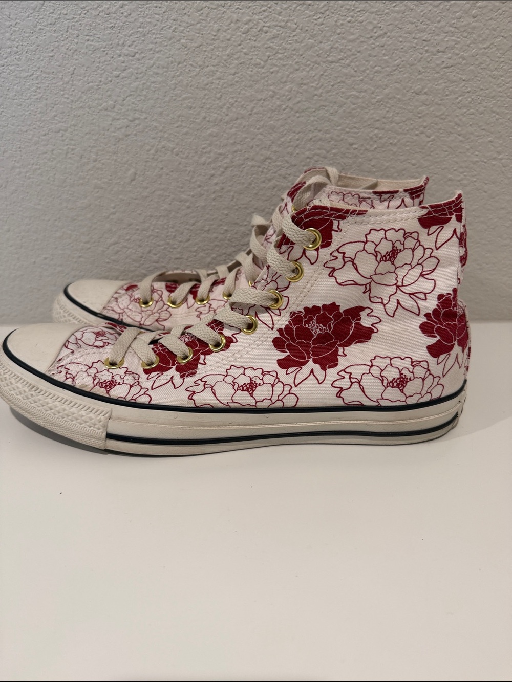 Converse High Top Sneakers - pattern only available in Japan - Picture 3 of 11